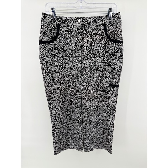 Weekends by Chico's Pants - Weekends by Chicos Women 0 Black White Animal Print Capri Pants Stretch Summer